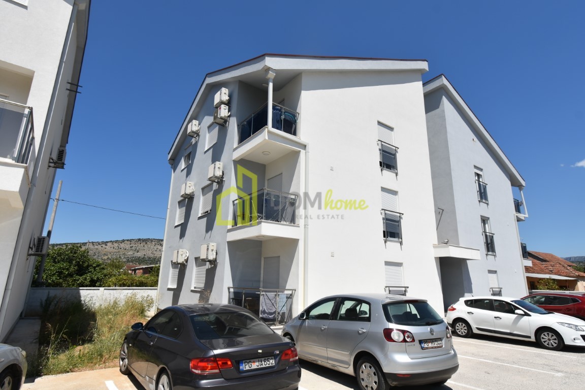 Jednosoban stan 38m2, Blok 9